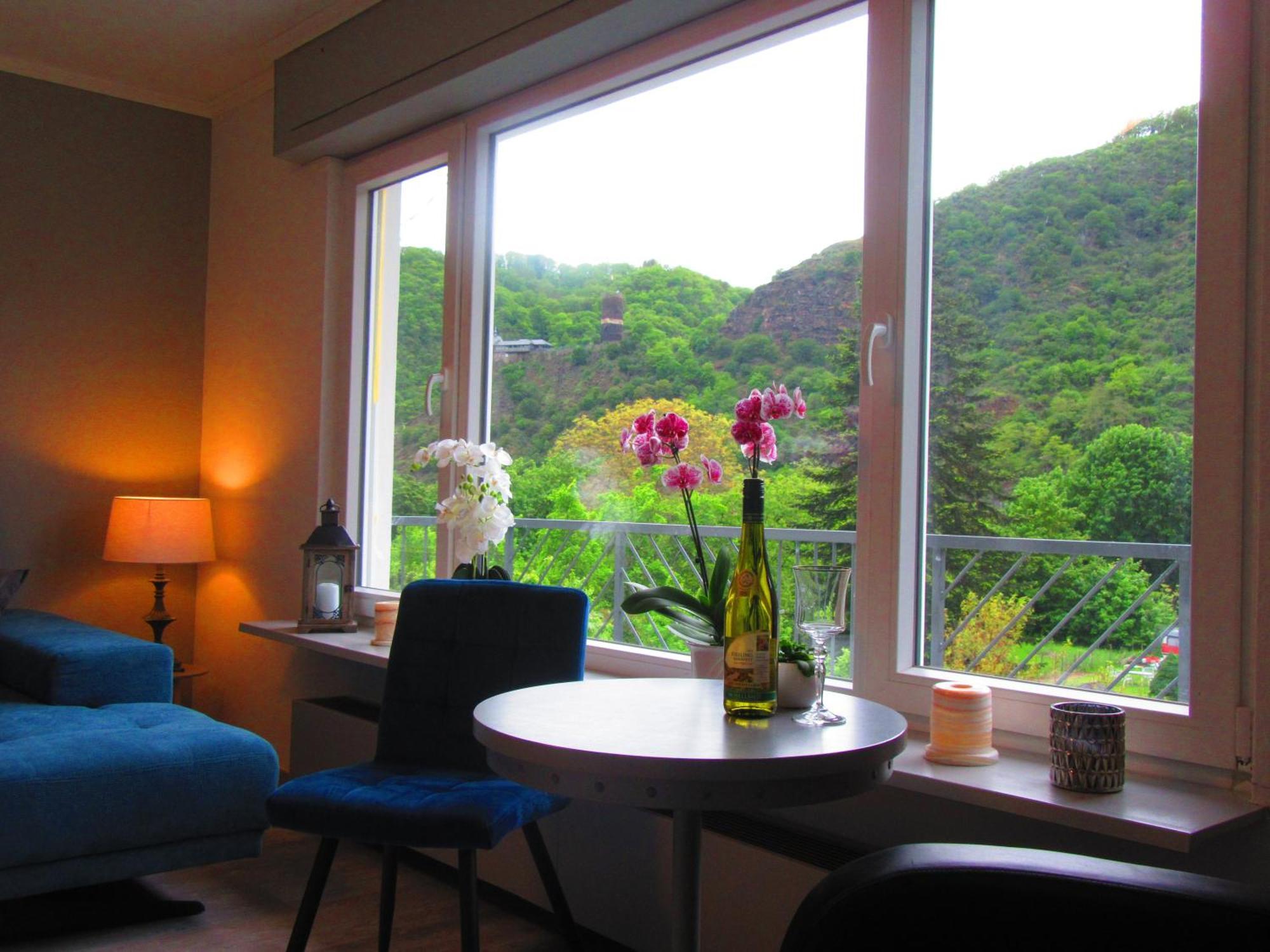 Ferienhaus Leopold Mit Burgblick An Der Mosel Бурген Экстерьер фото